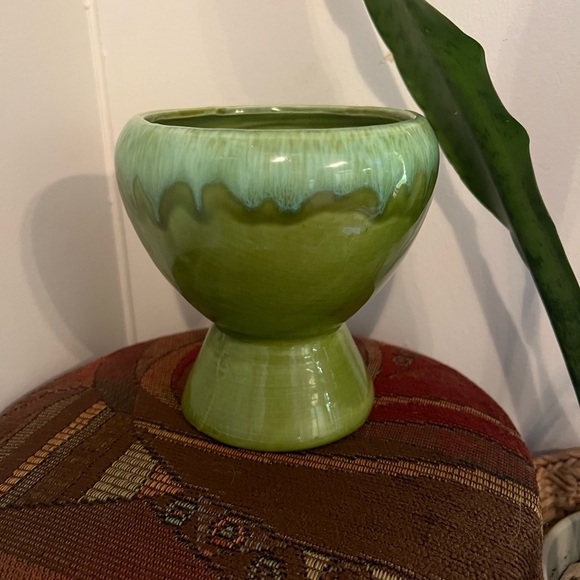 Mid Century Planter - Picture 3 of 7